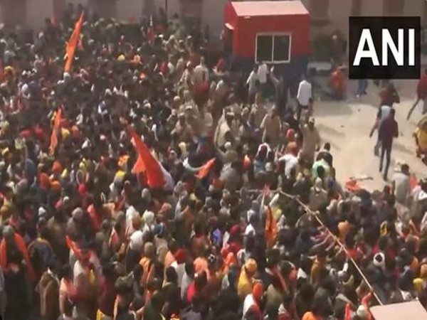 Devotees at Ram Janmabhoomi temple turn impatient, break through security lines amid heavy rush