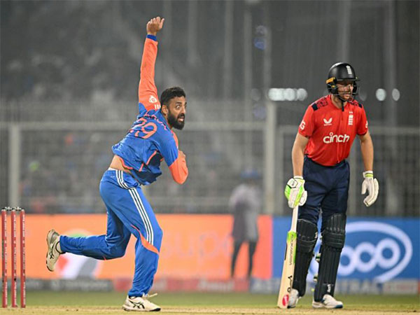 Smog Challenges England Batsmen Against India's Spinner: Varun Chakravarthy