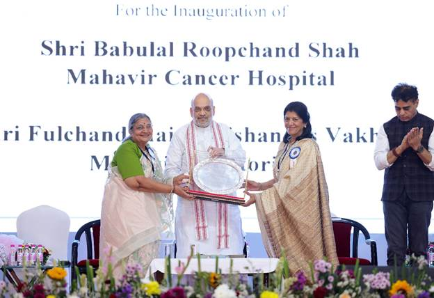 Amit Shah Inaugurates State-of-the-Art Cancer Hospital and Sanatorium in Surat, Gujarat

