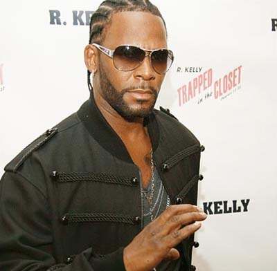 Singer R.Kelly seeks media favour through video