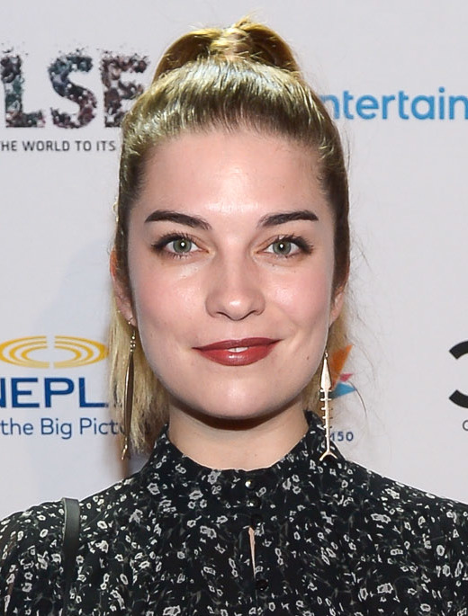 Annie Murphy to star in AMC's 'Kevin Can F*** Himself'