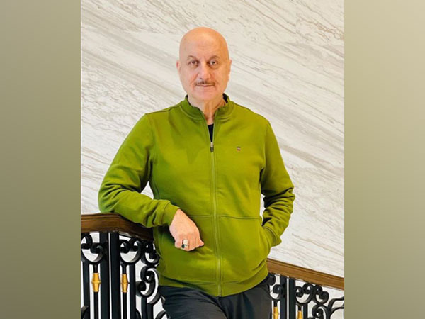 Did Anupam Kher just hint at returning with new season of his talk show?