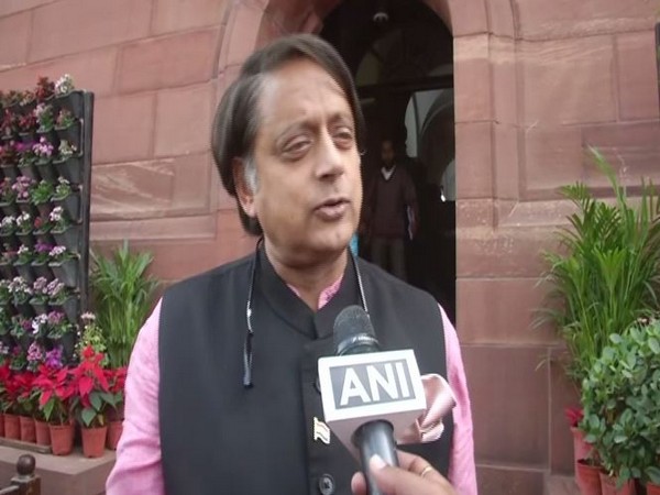 COVID-19 : Shashi Tharoor asks Centre to relax rules governing MPLADS funds
