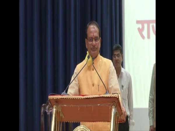 Shivraj Singh Chouhan Takes Oath Madhya Pradesh Cm Politics