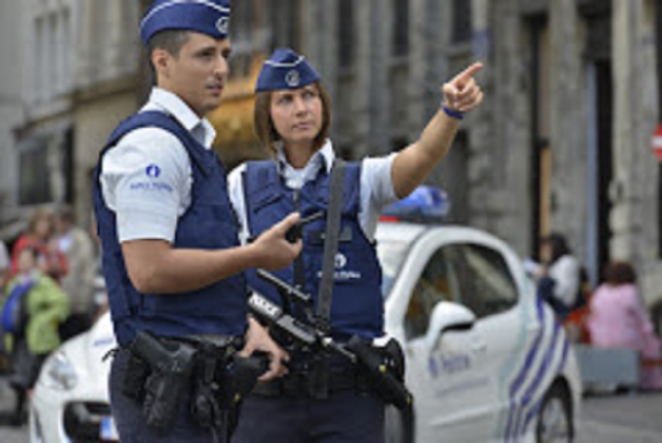 Brussels police fine hundreds in parks despite lockdown