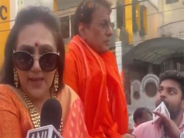 BJP's Meerut candidate Arun Govil gets Ramayana co-star Dipika Topiwala's support in roadshow