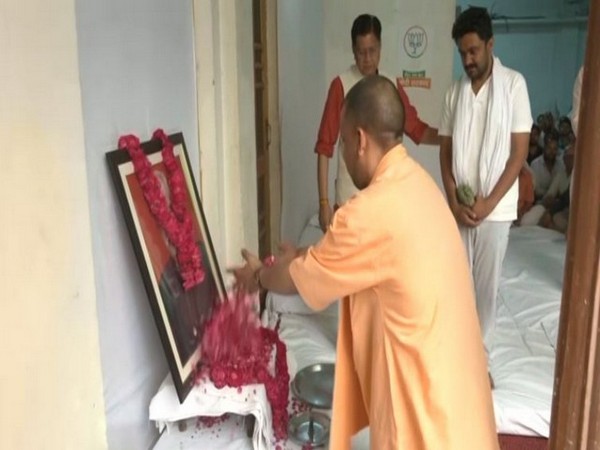 Uttar Pradesh: CM Yogi visits late Kunwar Sarvesh Singh's residence to condole his demise