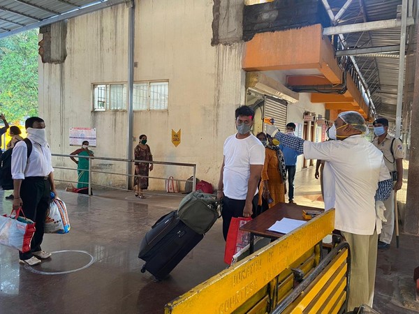Belagavi-Bengaluru tri-weekly special train chugs off with 99 passengers 