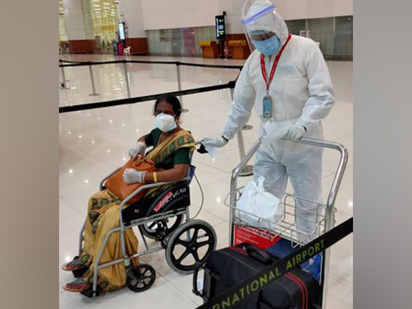 Vande Bharat Mission: 177 passengers arrive in Kochi from Oman