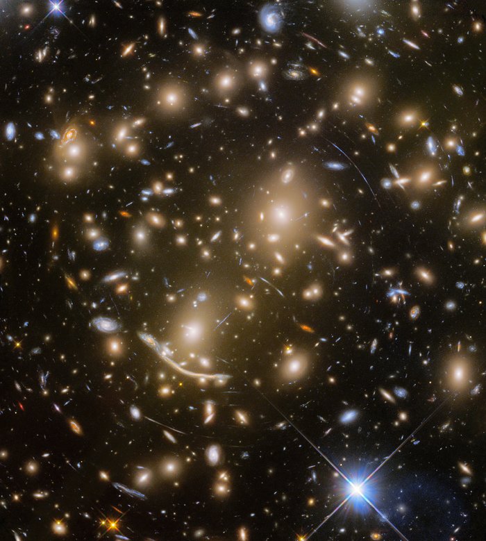 This is what Abell 370, a galaxy cluster containing several hundred galaxies, sounds like