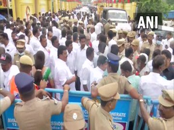 Chennai: AIADMK supporters gathered outside Venkatachalapathy Palace ahead of Council meeting