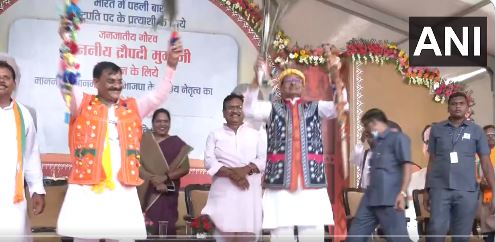Shivraj Chouhan dances to express elation at Droupadi Murmu's selection as NDA's Presidential candidate