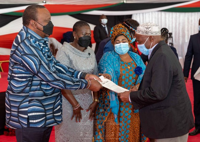 President Kenyatta kicks off national title deeds issuance programme 