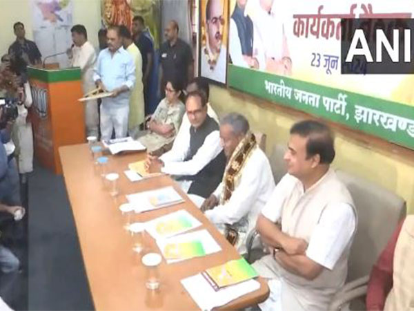 Shivraj Chouhan, Himanta Sarma hold meeting to strategize preparations for upcoming Jharkhand Assembly polls