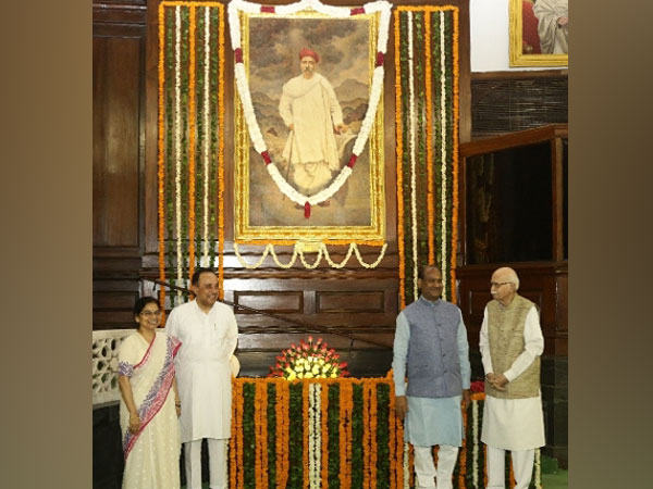 Parliamentarians pay floral tribute to Bal Gangadhar Tilak on his birth anniversary