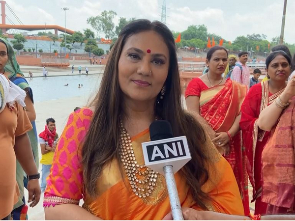 Dipika Chikhlia expresses gratitude to PM Modi after Ram Lalla's darshan