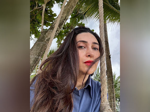 Karisma Kapoor Enjoys London Vacation with 'London Ladies'