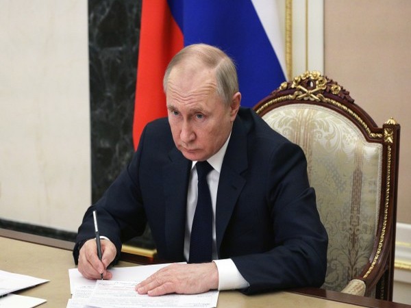 Putin Alleges Ukrainian Assault on Kursk Nuclear Plant, Cites IAEA Notification