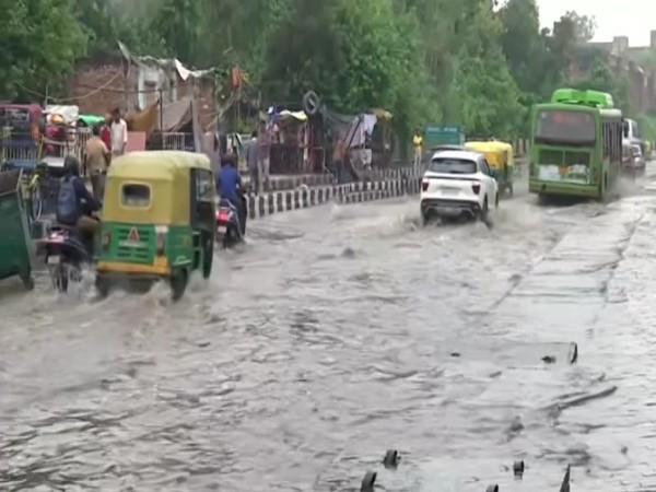 IMD issues yellow alert for heavy rainfall in Delhi, orange for Uttarakhand; cautions citizens to be alert