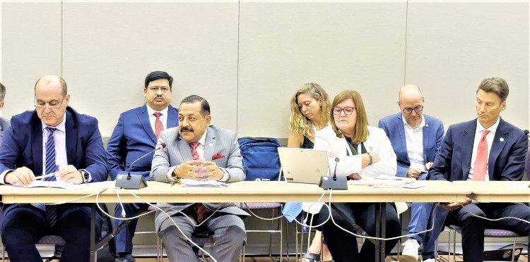 Decarbonizing of cities and buildings should be priority for public and private sectors: Dr Jitendra Singh