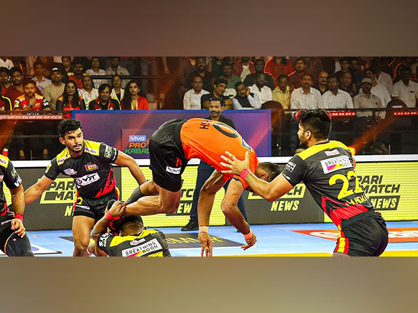 U Mumba Face Telugu Titans in Pro Kabaddi League Season 3 Opener