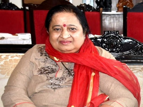 CM Naveen Patnaik condoles death of Odisha Governor's wife 