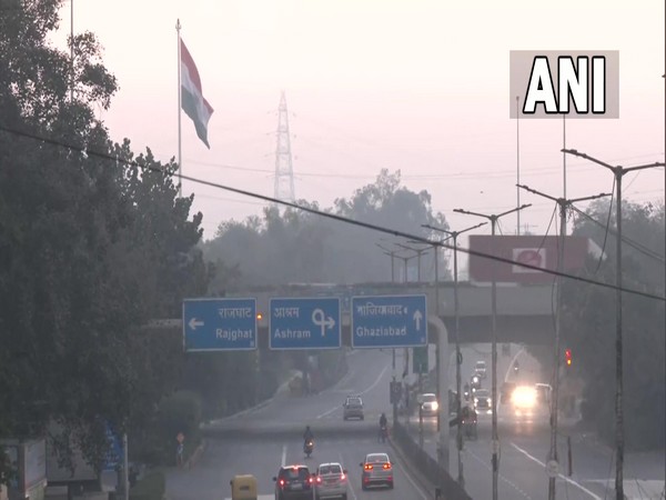 Delhi air quality 'moderate' with AQI recorded at 193 today