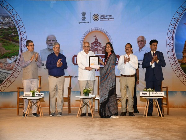 Gujarat Recognizes Excellence: 'Karmayogi Puraskar' Honors 20 Civil Service Officials