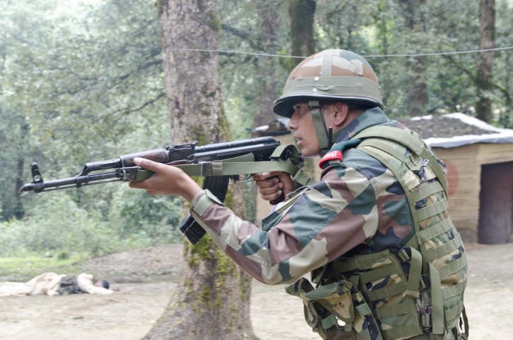 Pakistan Army and militants violate ceasefire along LoC in Rajouri 