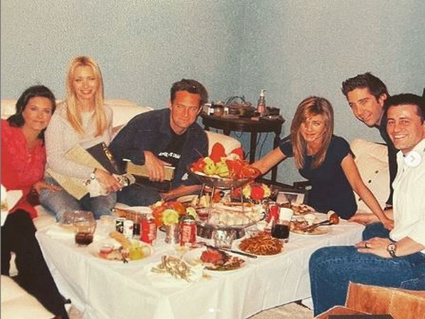 'The one from the last supper': Courteney Cox shares 'Friends' throwback picture