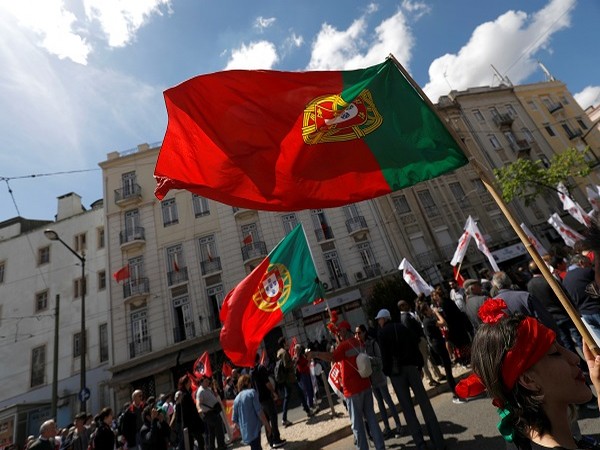 Portugal Communist chief temporarily exits election campaign