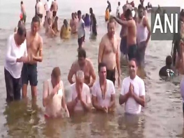 Maha Kumbh Festivities Illuminate Triveni Sangam with Devotional Fervor