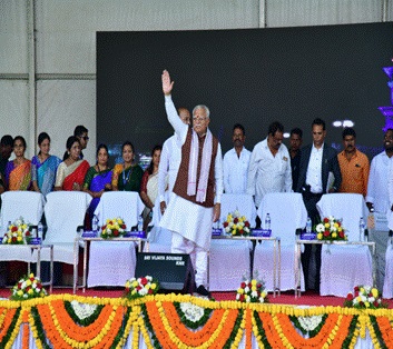 Manohar Lal Khattar Inaugurates Key Projects in Karimnagar Smart City to Boost Education, Infrastructure, and Waste Management