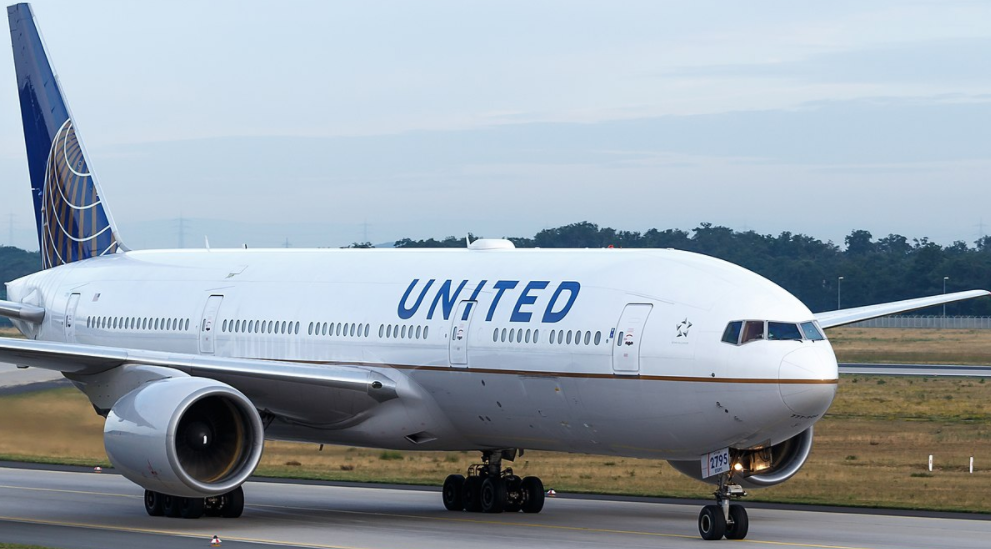 United Airlines seeks to resume U.S. flights to Cuba