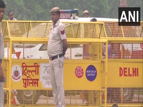 Delhi: Security beefed up at Vijay Chowk ahead of Congress protest march against verdict on Rahul Gandhi