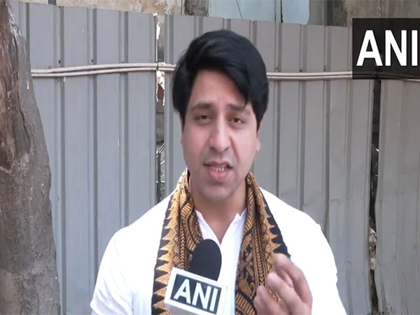 "If you are a small shopkeeper, Congress will take away 55 per cent of your shop": BJP leader Shehzad Poonawalla
