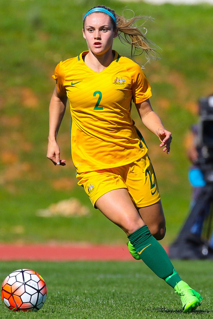 Soccer-Matildas boosted by Carpenter return for April friendlies