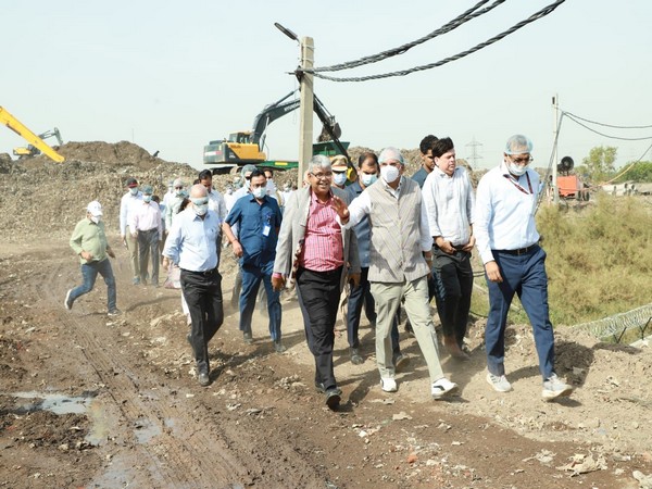 Delhi LG visits all three landfill sites, reviews progress of waste disposal