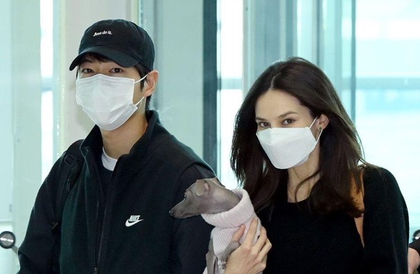 Song Joong Ki’s wife Katy Louise Saunders makes a sudden appearance at Cannes
