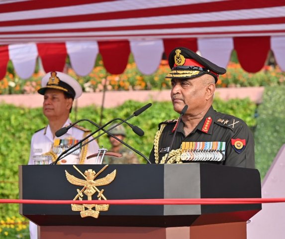 COAS Reviews Passing Out Parade of 146th Course at National Defence Academy

