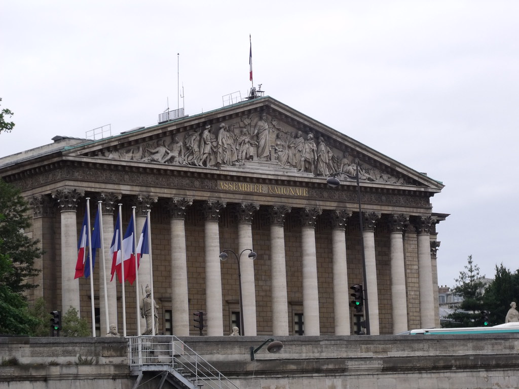 French parliament approves climate change bill to green the economy