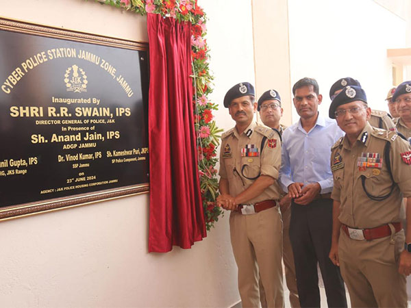 J-K DGP inaugurates new building of cyber police station at Jammu's Bagh-e-Bahu