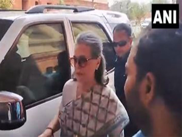 Sonia Gandhi, Rahul Gandhi protest along with INDIA bloc leaders ahead of first session of 18th Lok Sabha