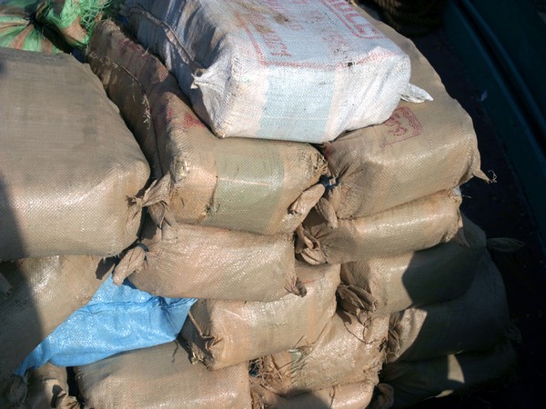 31 kg narcotics recovered along LoC in J-K's Poonch