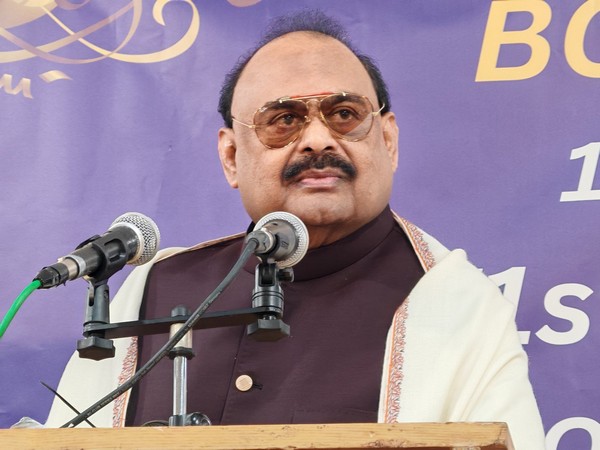 Altaf Hussain Calls for Unity Against Oppression on 71st Birthday Event