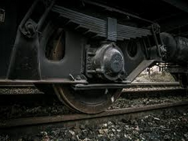 5 coaches of Lokmanya Tilak Express derail near Cuttack; several injured: Railway officials