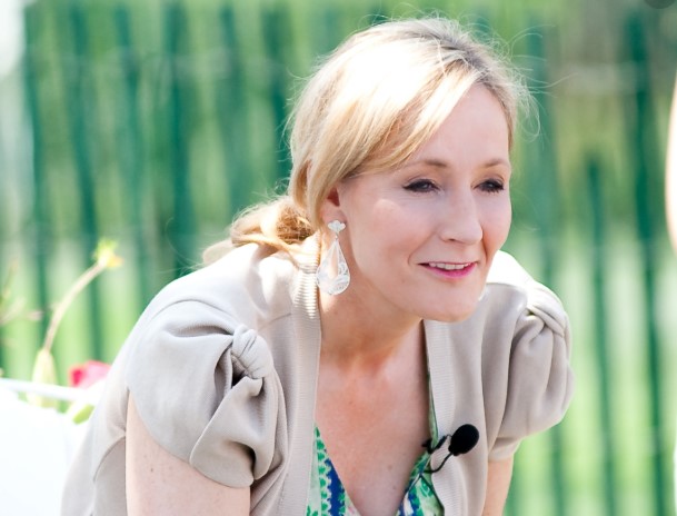 J.K. Rowling donates to coronavirus victims of domestic violence, homeless