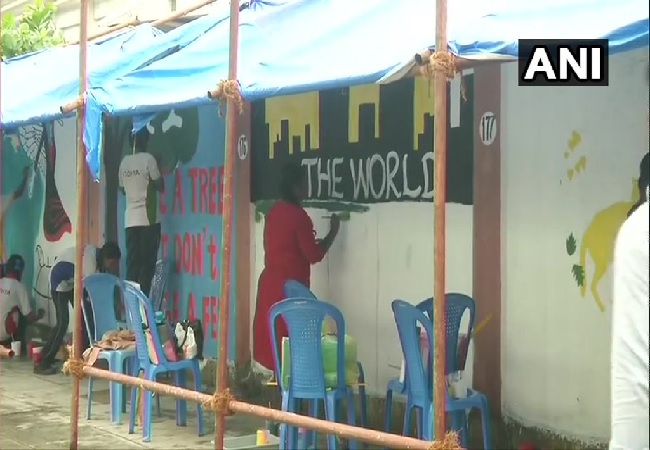 AAI organizes mega wall painting at Chennai Airport as part of Swachhta Abhiyan