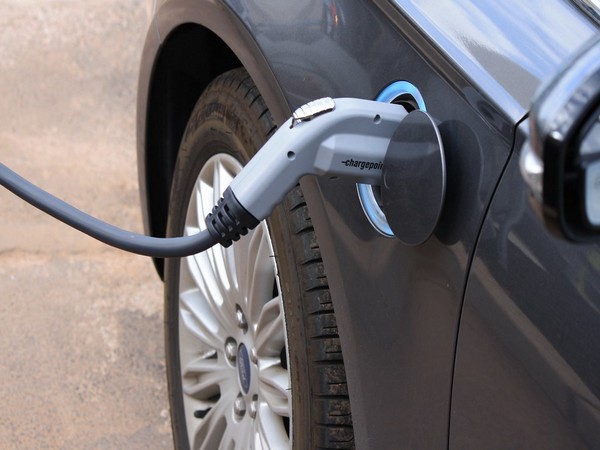 New electrodes may increase efficiency of electric vehicles: Study