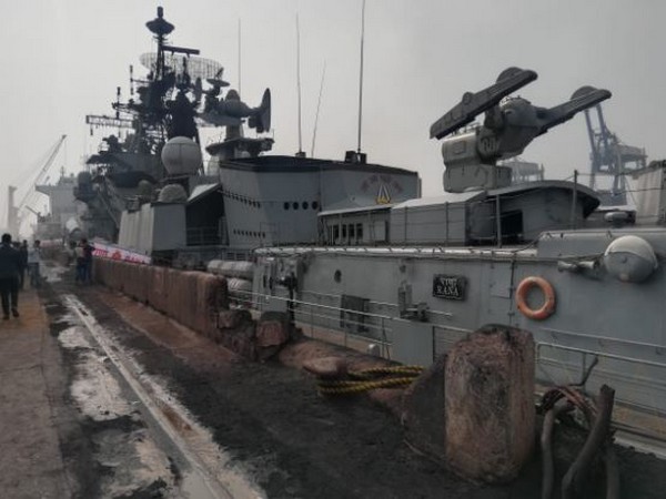 Odisha: Navy warships -- Rana, Gharial -- big hit among visitors at Paradip Port